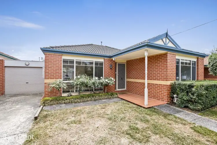 7 Jenkins Lane, Croydon VIC 3136