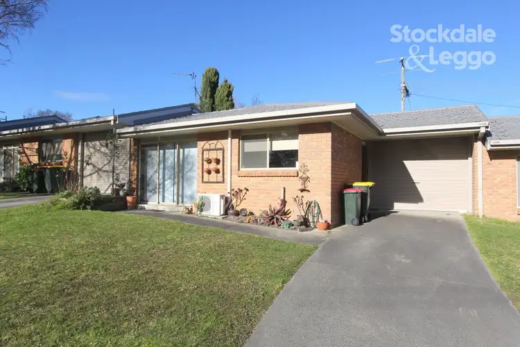 2/9-11 Baromi Road, Mirboo North VIC 3871
