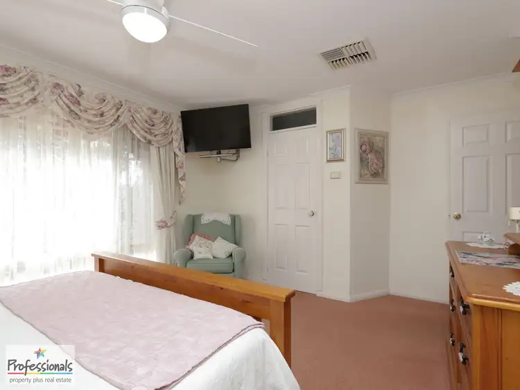 Sixth view of Homely house listing, 7 Akania Way, Canning Vale WA 6155