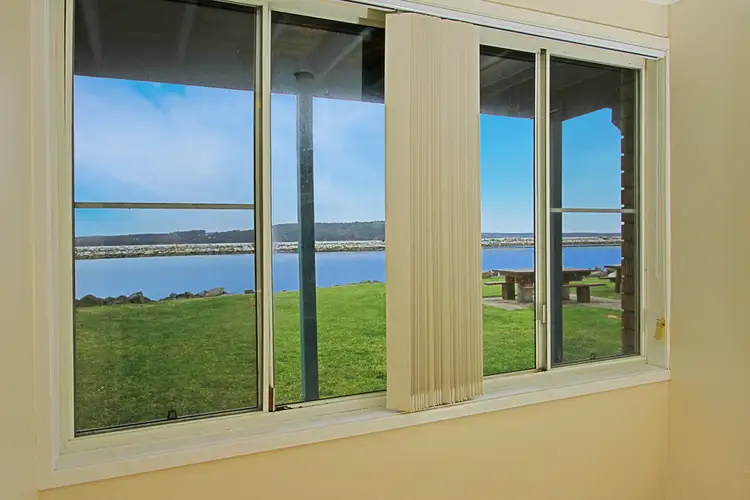 Fourth view of Homely unit listing, 5/37 Beach Road, Batemans Bay NSW 2536