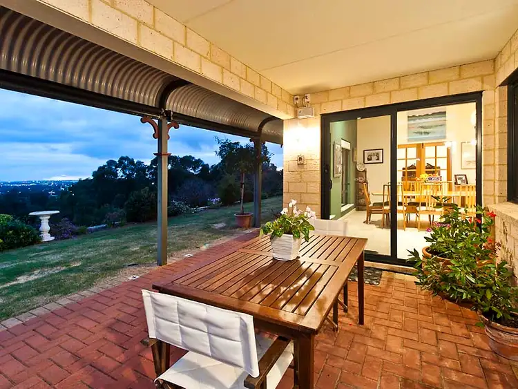 Sixth view of Homely house listing, 8 Cabernet  Crt, Mount Nasura WA 6112