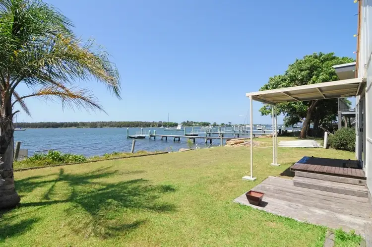 38 Hay Avenue, Shoalhaven Heads NSW 2535