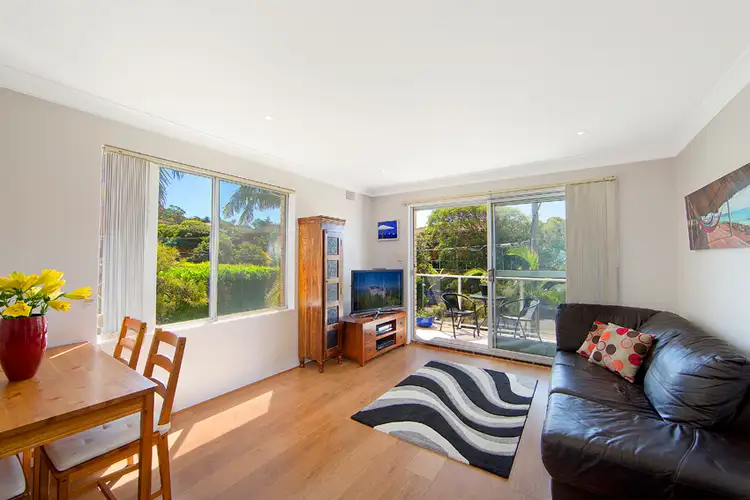 Main view of Homely unit listing, 3/10 Wetherill Street, Narrabeen NSW 2101
