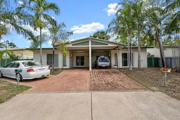 1/4 Merriak Court, Gray NT 830