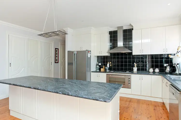 Second view of Homely house listing, 10 Cityview Crescent, Tarneit VIC 3029