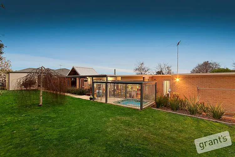 Fifth view of Homely house listing, 7 Furness Court, Berwick VIC 3806