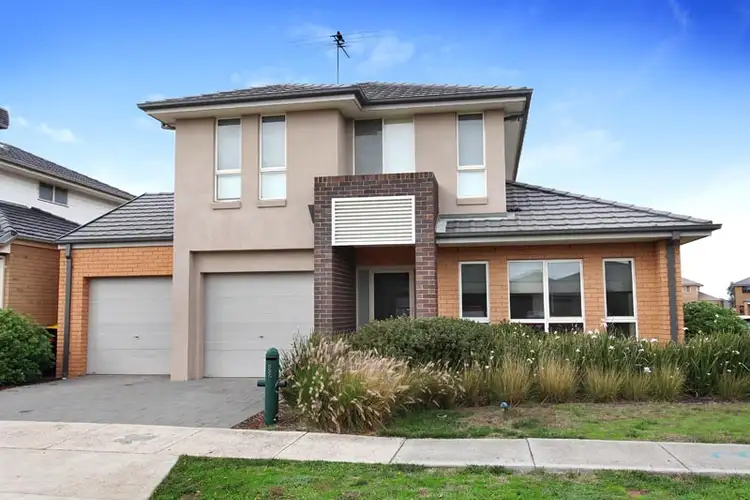 22 Garnet Way, Taylors Hill VIC 3037