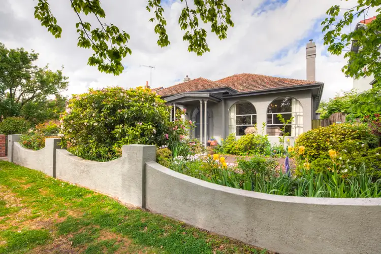 4 Dowling Street, Lake Wendouree VIC 3350