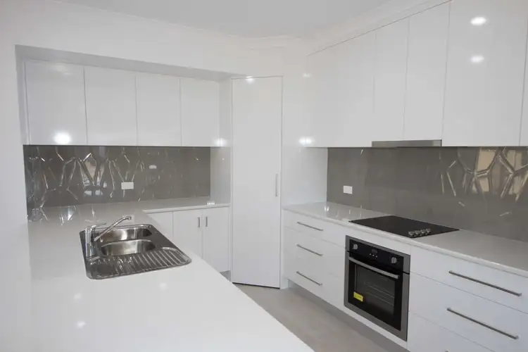 Seventh view of Homely house listing, 2 Tesch Street, Thabeban QLD 4670