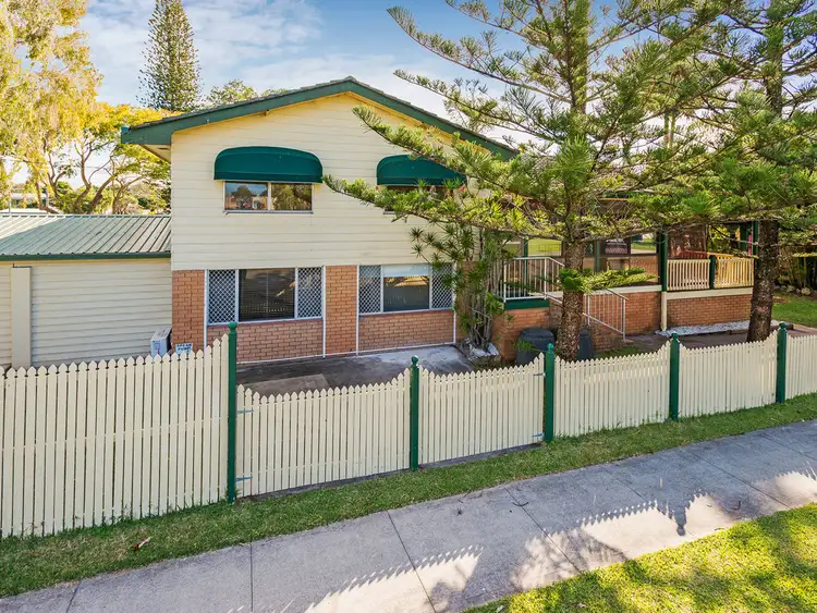 106 Paradise Parade, Paradise Point QLD 4216