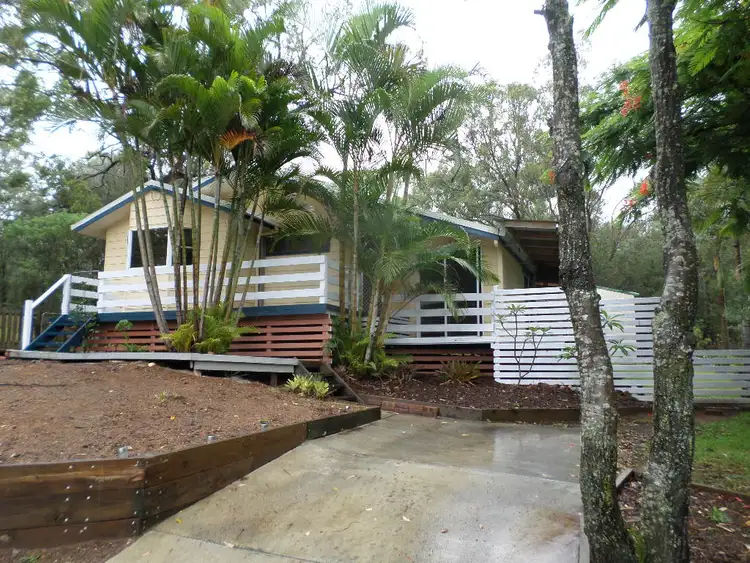 2 WIRRALEE ST, Macleay Island QLD 4184