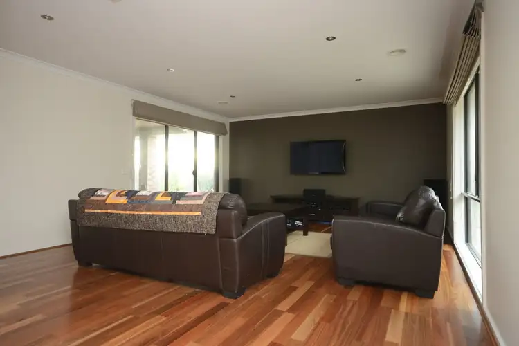 Seventh view of Homely house listing, 10 Birch Court, Bairnsdale VIC 3875