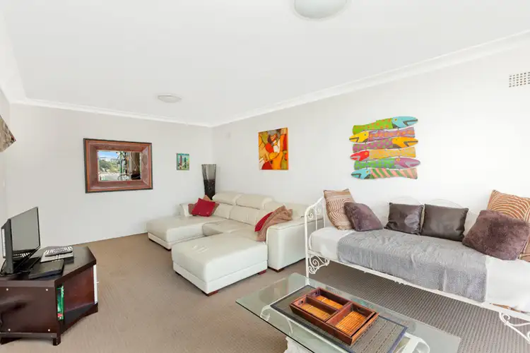 Third view of Homely apartment listing, 3/2 Queenscliff Road, Queenscliff NSW 2096