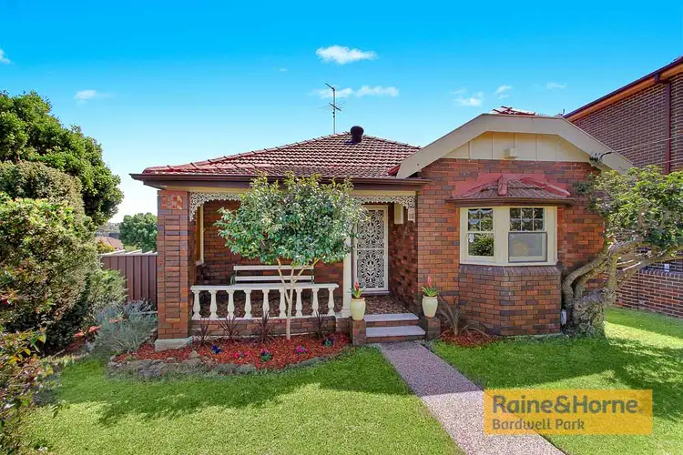 23 Baringa Road, Earlwood NSW 2206