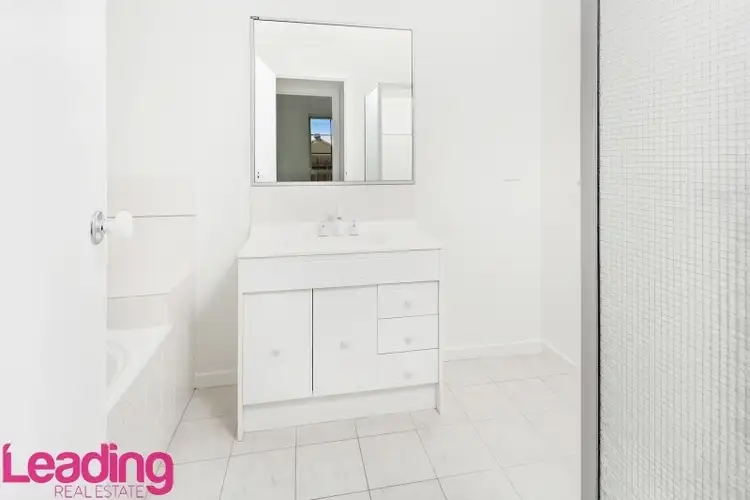 Fifth view of Homely house listing, 2 Anthony Street, Sunbury VIC 3429