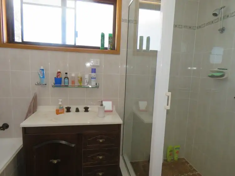 Seventh view of Homely house listing, 124 Railway Parade,, Glenfield NSW 2167