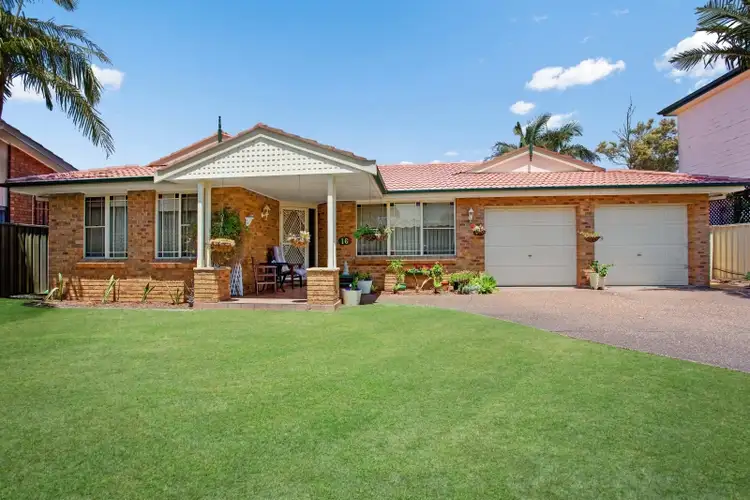 16 Pershing Place, Tanilba Bay NSW 2319