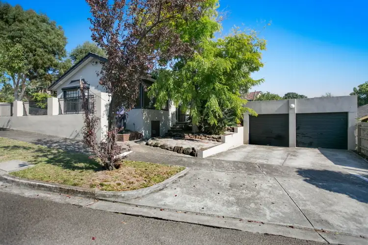 1 Waterman Place, Frankston South VIC 3199