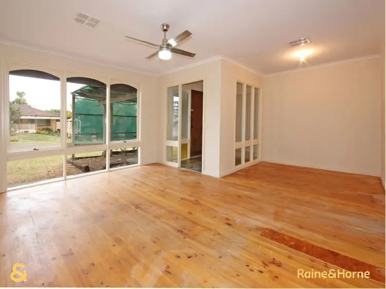 Second view of Homely house listing, 5 Kenna Court, Reynella SA 5161