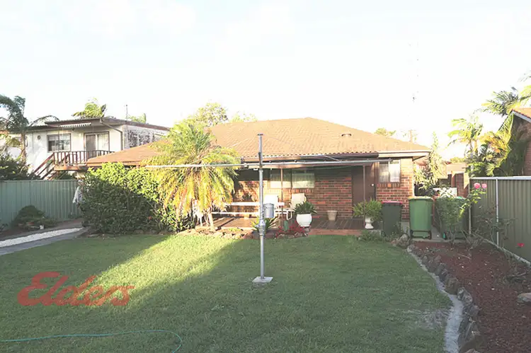 Second view of Homely house listing, 5 Edward St, Budgewoi NSW 2262