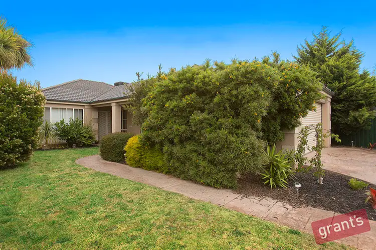 37 Lansbury Drive, Narre Warren South VIC 3805