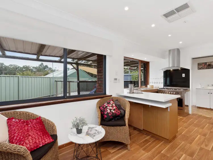 5 Roma Place, Lesmurdie WA 6076