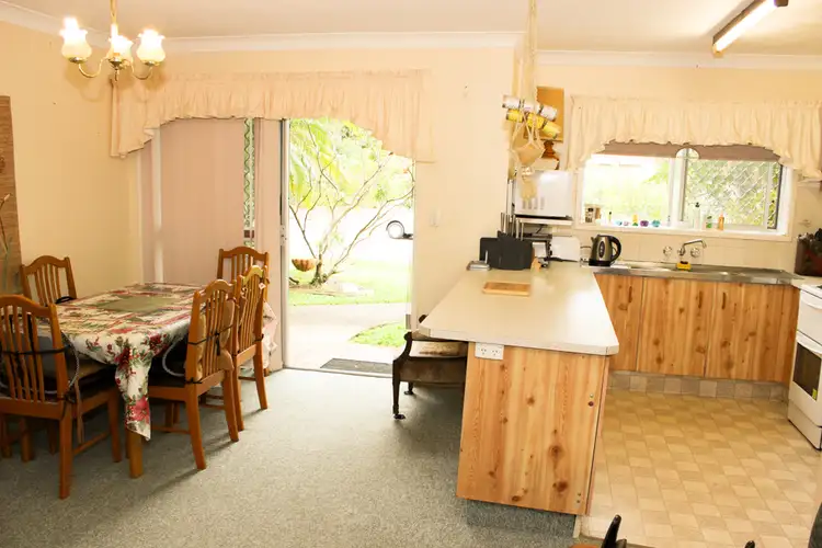 Seventh view of Homely unit listing, 1/4 NALLA COURT, Palm Beach QLD 4221