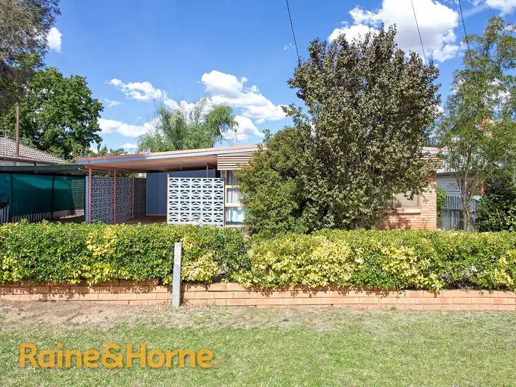 47 Kennedy Avenue, Kooringal NSW 2650