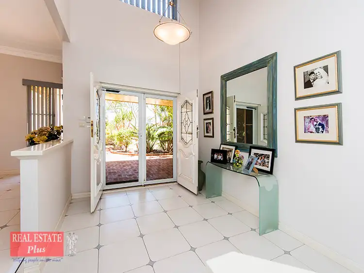 Second view of Homely house listing, 5 Lone Pine Way, Greenmount WA 6056