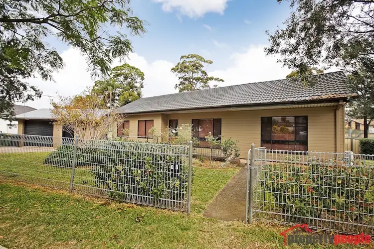 37 Fields Road, Macquarie Fields NSW 2564