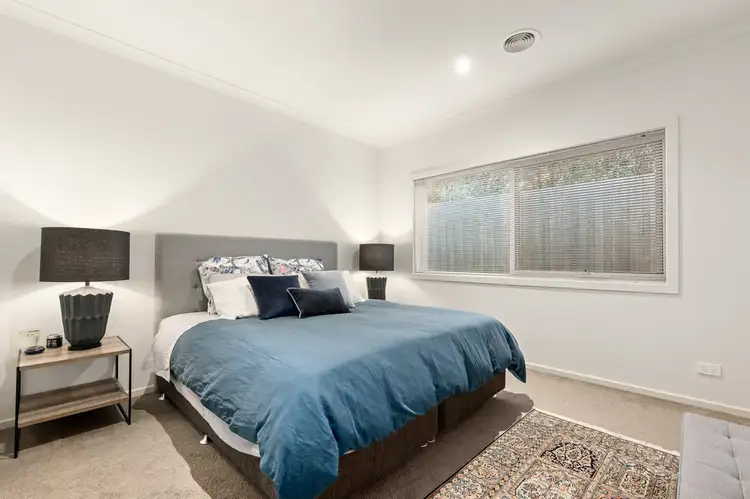 Fifth view of Homely house listing, 18 Silvergrass Court, Croydon VIC 3136
