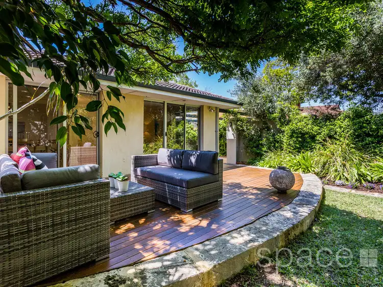 8 Knowles Street, Cottesloe WA 6011