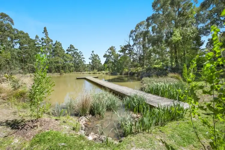 5 Chapmans Lane, Mount Helen VIC 3350