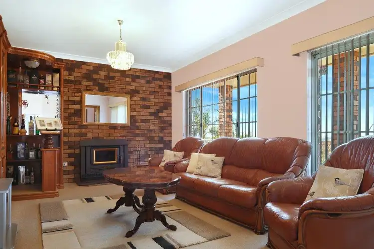95 Derribong Drive, Cordeaux Heights NSW 2526
