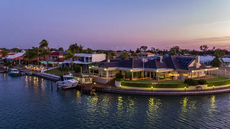 30 Warren Place, Mandurah WA 6210