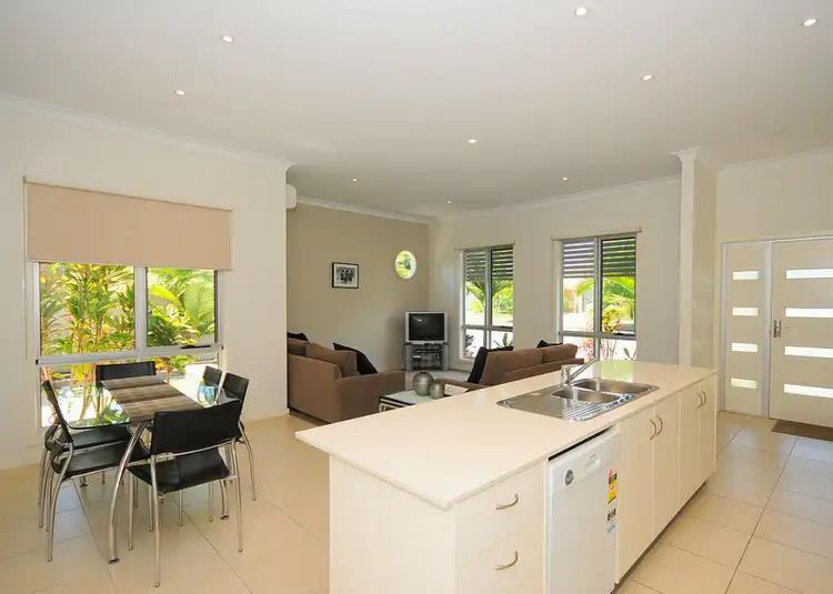 Fifth view of Homely townhouse listing, 1/542 Charlton Esplanade (access via Cypress St), Urangan QLD 4655