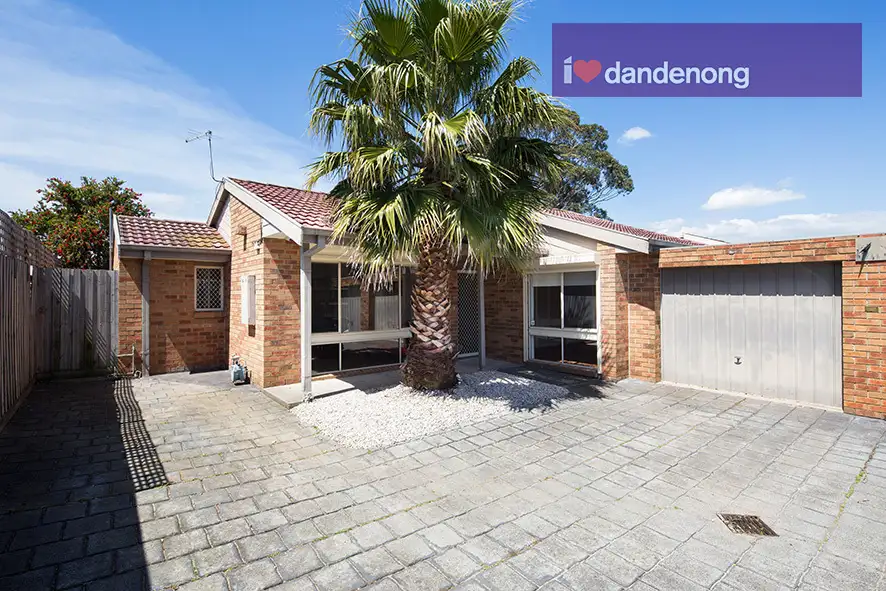 Main view of Homely house listing, 2/21 Parkview Close, Dandenong VIC 3175