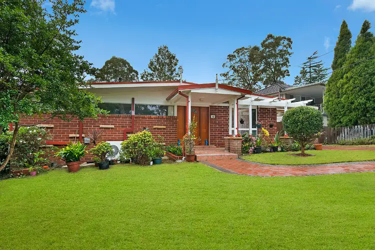 16 Windarra Crescent