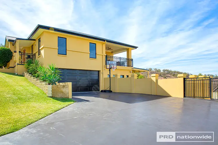 Second view of Homely house listing, 4 Glenview Place, Tamworth NSW 2340