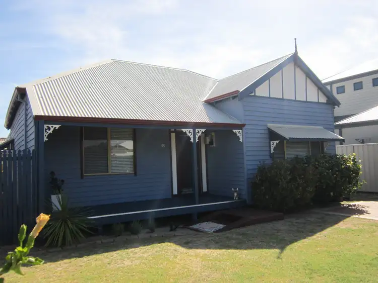 33 Austral  Parade