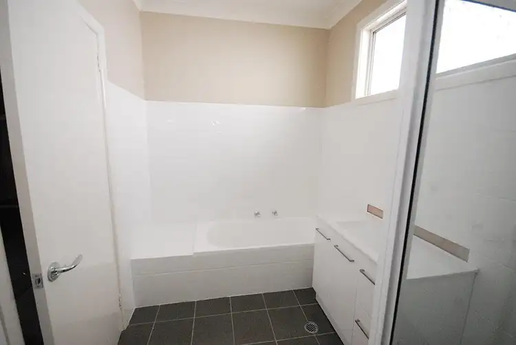 Fifth view of Homely house listing, 38 Southview Street, Tamworth NSW 2340