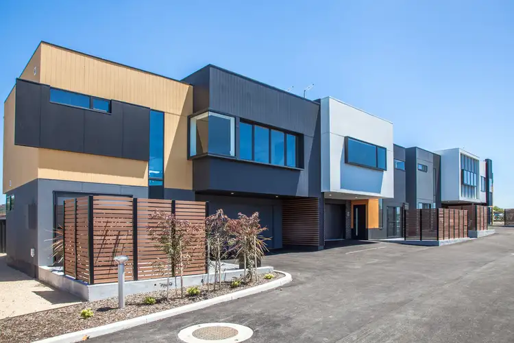 3/10 Jardine Crescent, Prospect Vale TAS 7250
