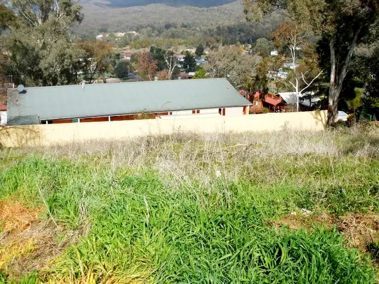 11 Orana Crescent, Tumut NSW 2720