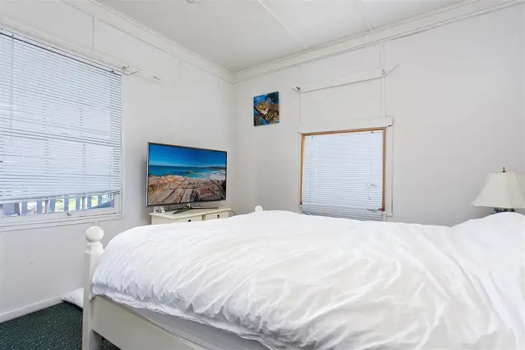 Sixth view of Homely house listing, 31 Simpson Street, Tumut NSW 2720