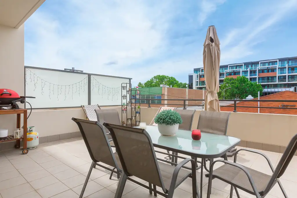 Main view of Homely unit listing, 30/28 Mort Street, Braddon ACT 2612