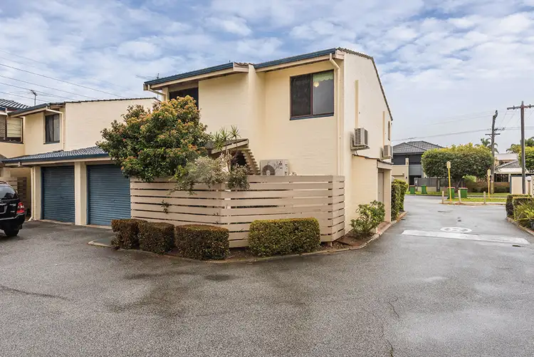 1/32 Camboon Road, Morley WA 6062