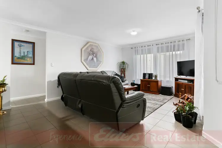 Sixth view of Homely house listing, 2 Robinia Rise, Collie WA 6225