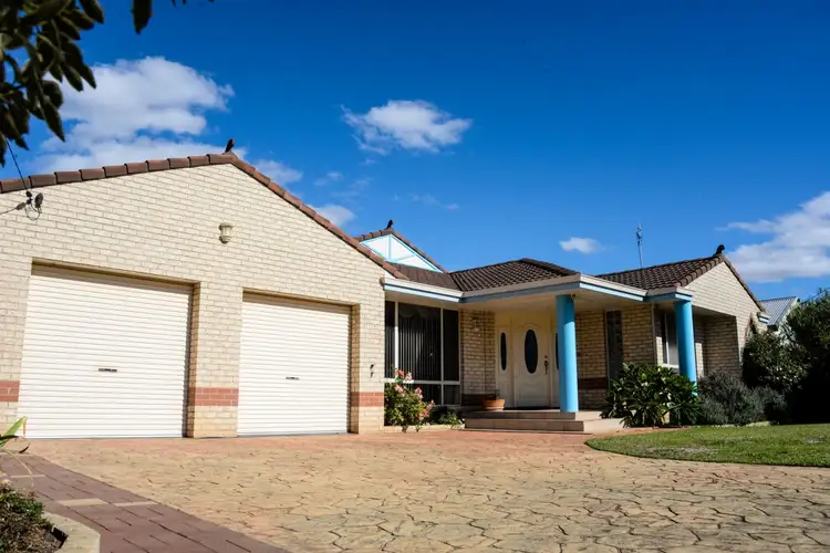 21 Annie Street, Katanning WA 6317