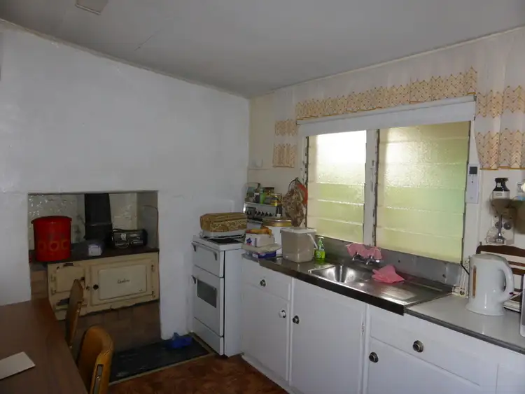 Second view of Homely house listing, 10 Bollinger Street, Parkes NSW 2870