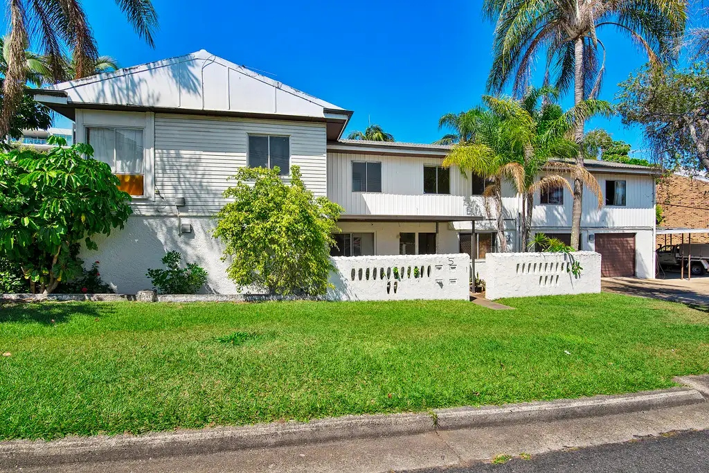 Main view of Homely unit listing, 2/5 Ella Street, Redcliffe QLD 4020